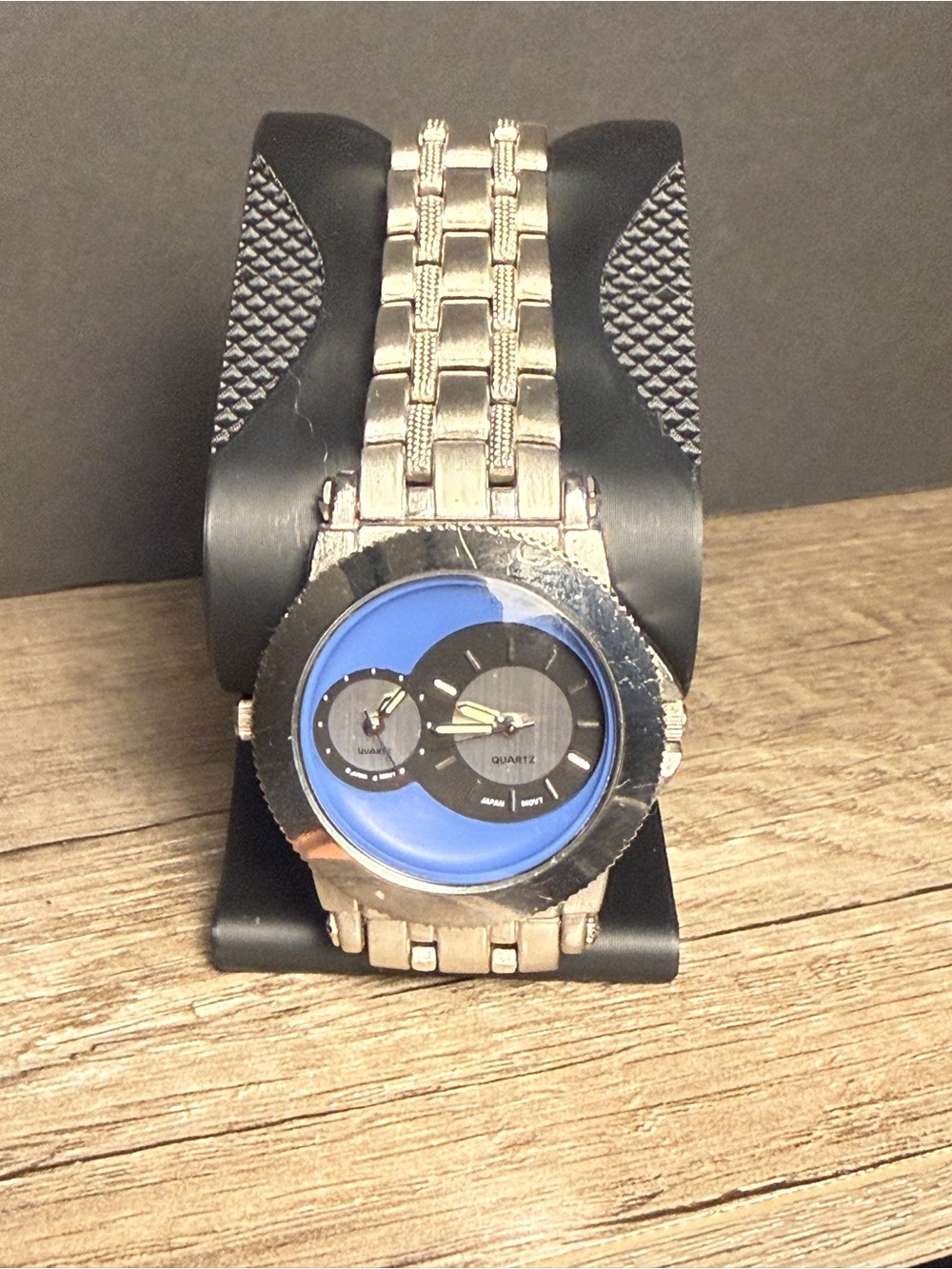 Men's Silver Stainless Steel Quartz Watch with Blue Dial 6
